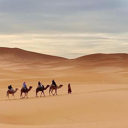 Erg Chegaga Camp Excursions Hotell M'Hamid Exteriör bild